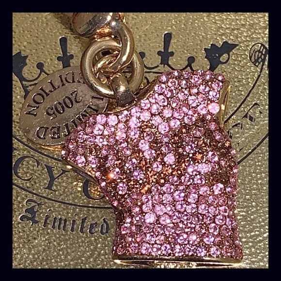 Juicy Couture Limited Edition 2005 Pink Pave T-Shirt Charm - Picture 2 of 6
